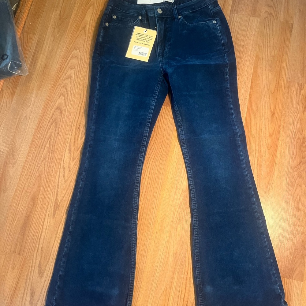 Blue Corduroys Women’s 26/32 Cords New With Tags